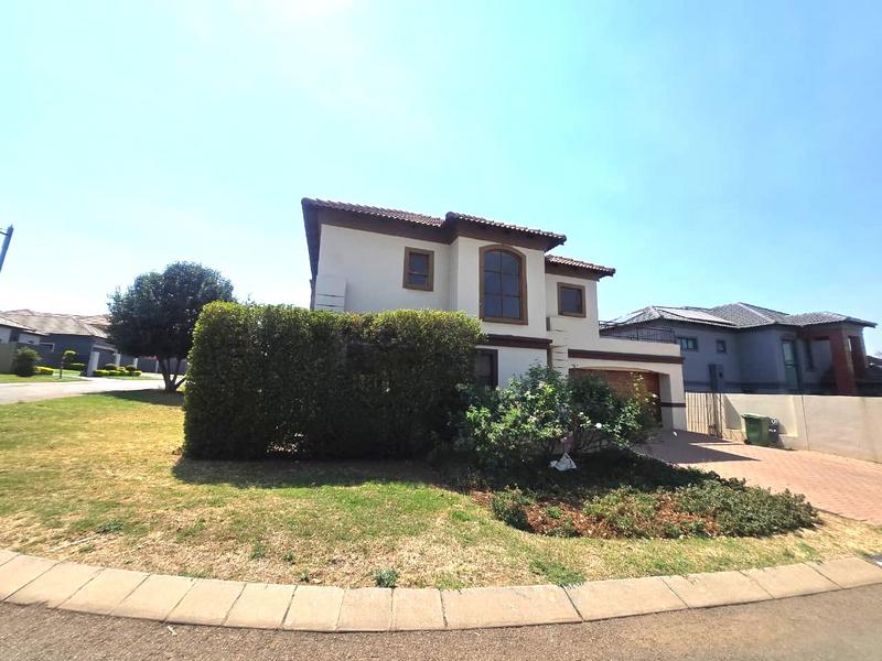 3 Bedroom Property for Sale in Gateway Manor North West